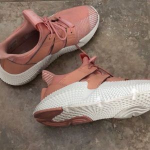 Adidas RARE pink cloud tennis shoes with leather